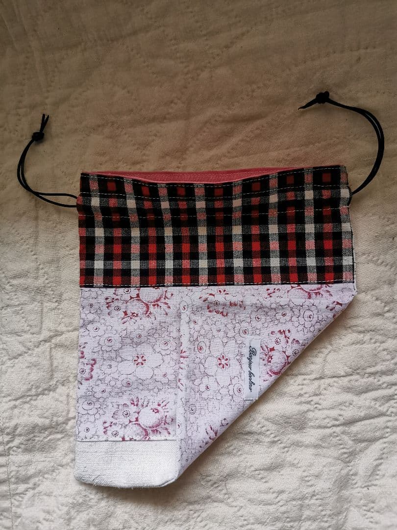 ハンドメイド✃アンティークドイツ果実薔薇柄 ホームスパンリネン格子巾着 レース付