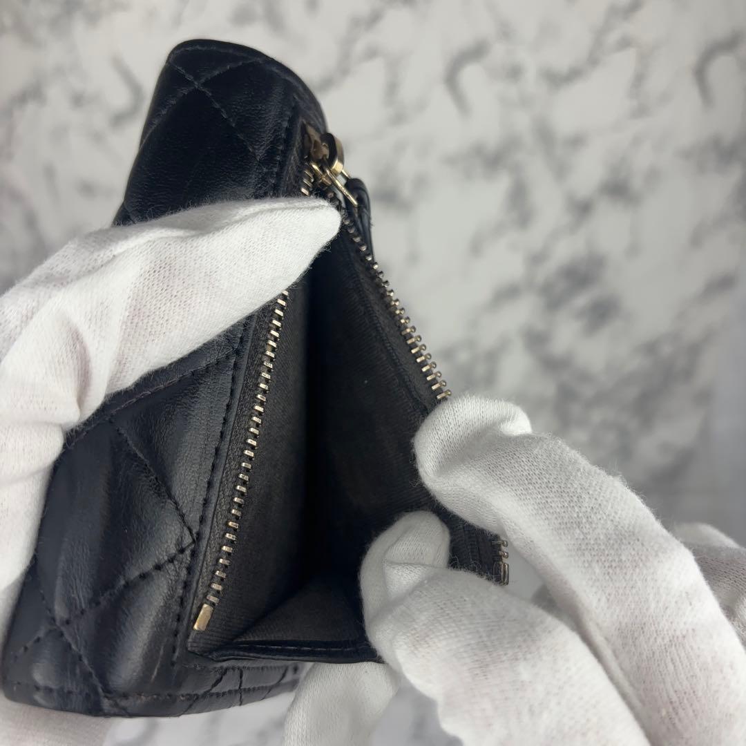 96 CHANEL マトラッセ　ラムスキン　三つ折り財布