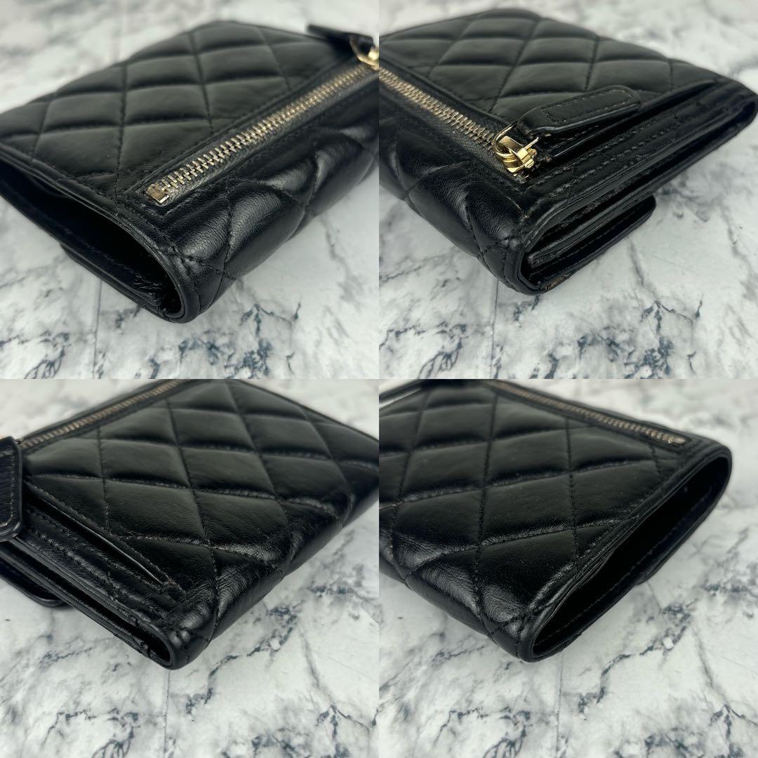 96 CHANEL マトラッセ　ラムスキン　三つ折り財布