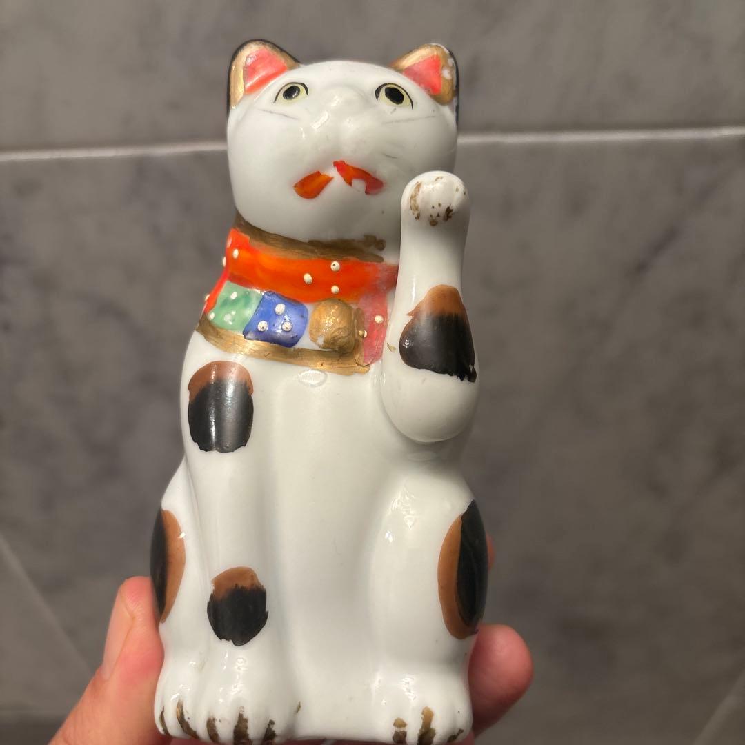 江戸時代後期　神秘的な瞳でとても雰囲気のあるお金や良き人を招く招き猫