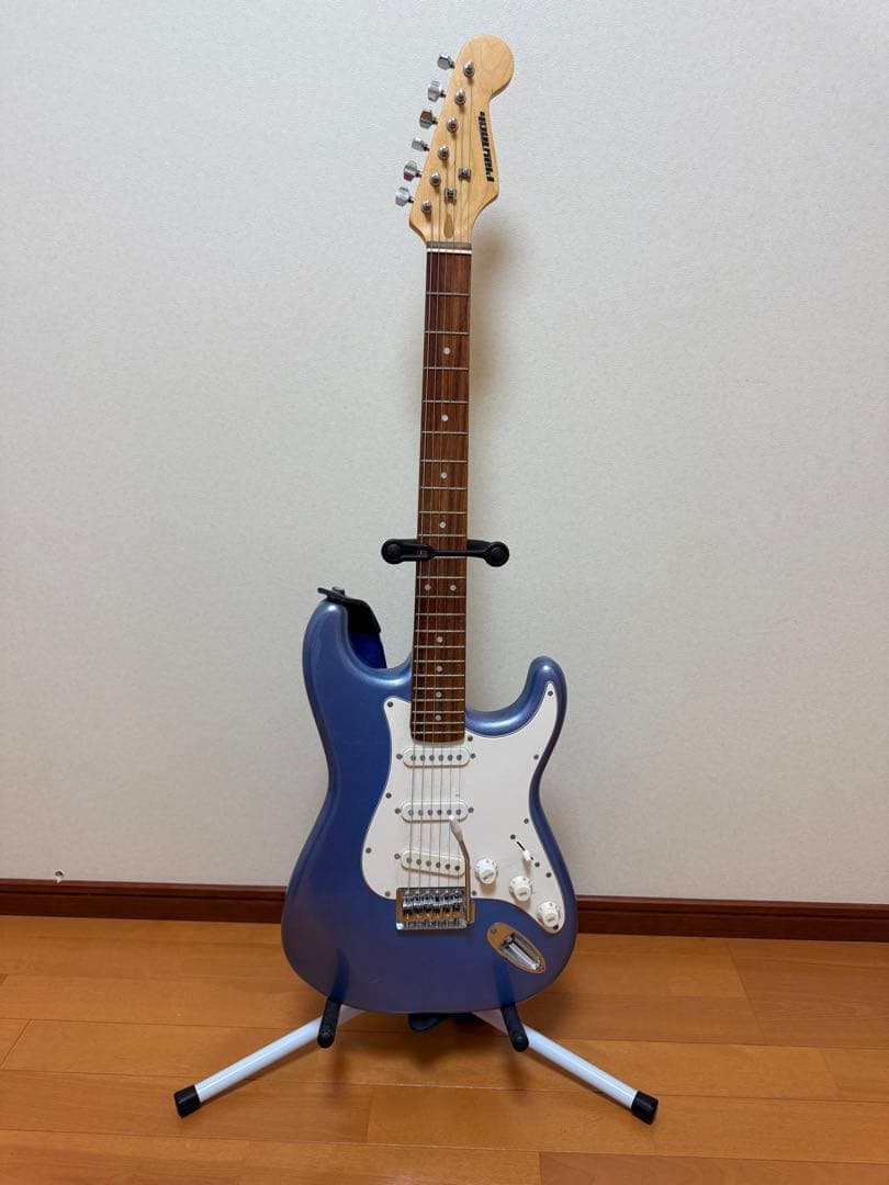 Play Tech プレイテック　エレキギター　ストラップ付きブルー