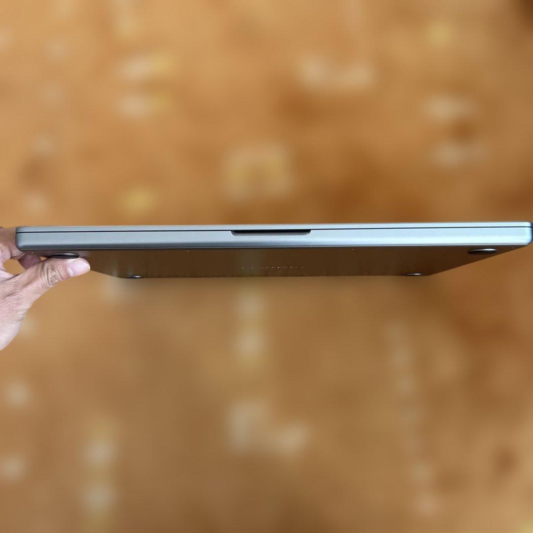 極美MacBookPro 16インチ M1 32/500GB 16コア充放電3回