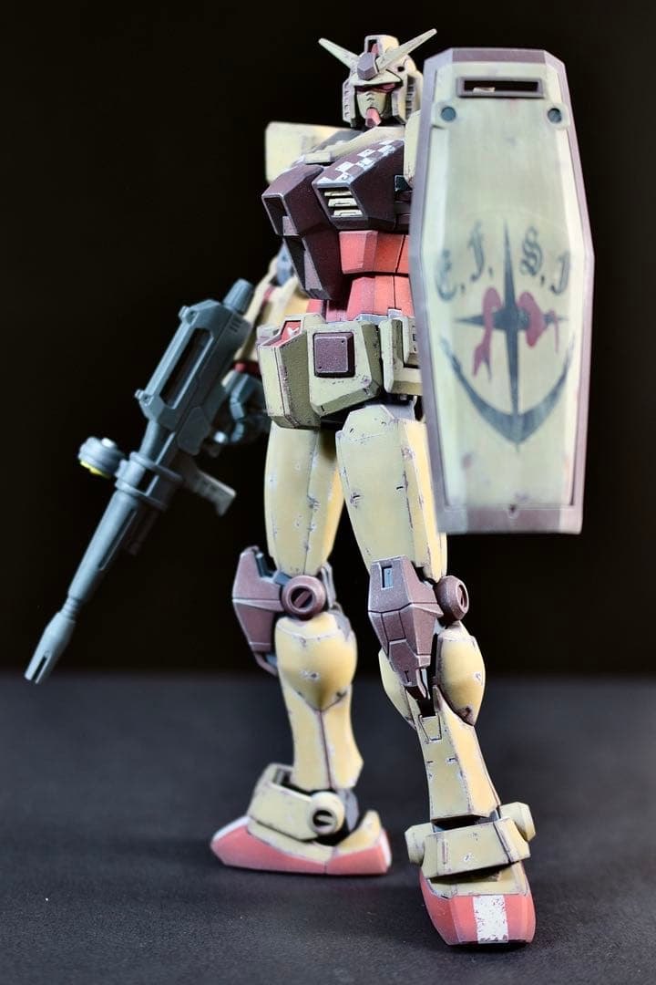 HG1/144 RX78-2 ガンダム　BEYOND GLOBAL 塗装完成品