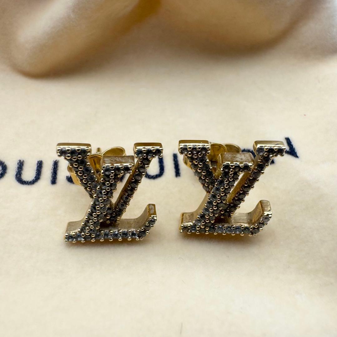 ルイヴィトン ピアス ゴールド LV アイコニック ストラス モノグラム 箱付き