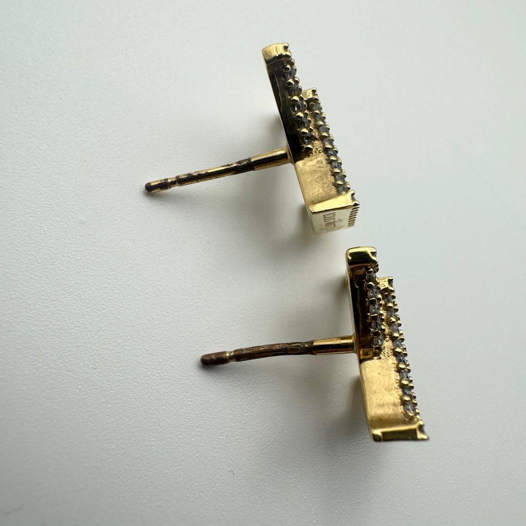 ルイヴィトン ピアス ゴールド LV アイコニック ストラス モノグラム 箱付き