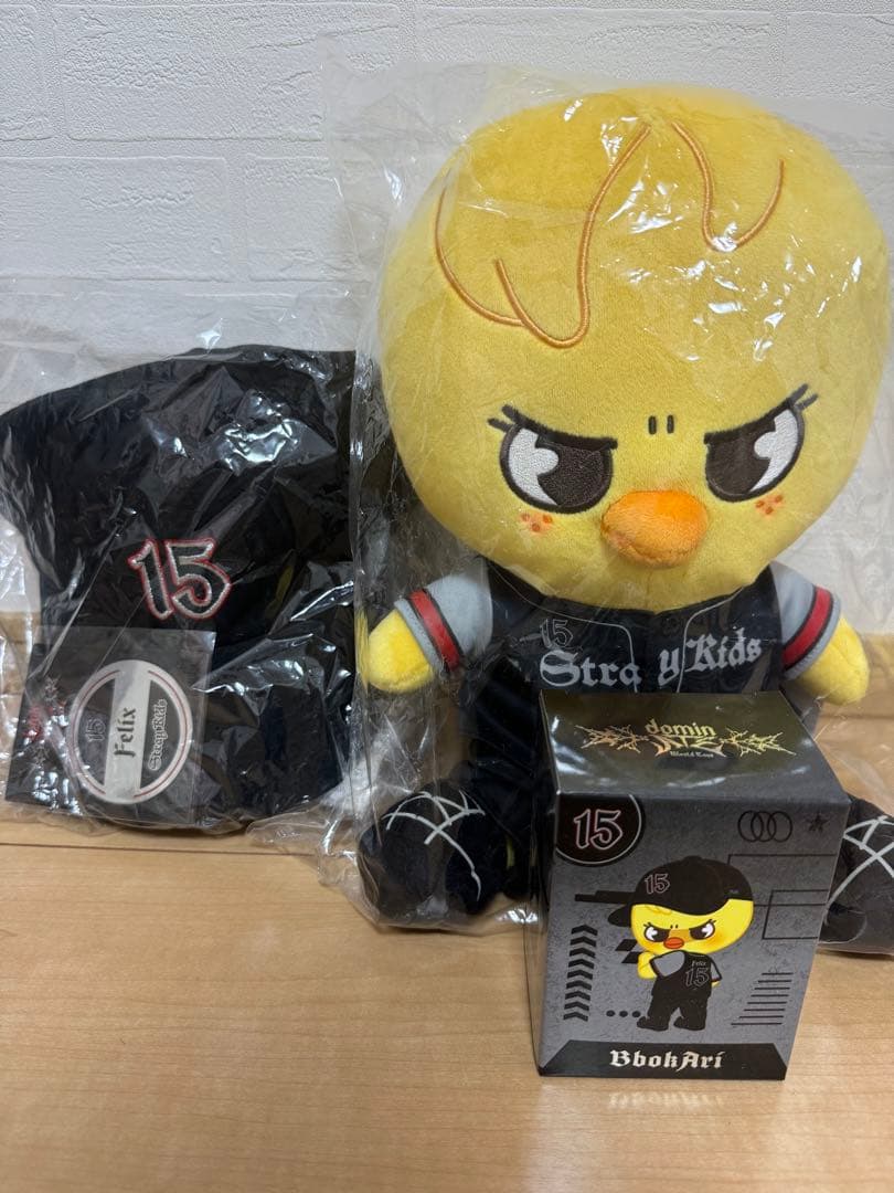 スキズ SKZOO エコパ フィギュア ぬいぐるみ　BbokAri