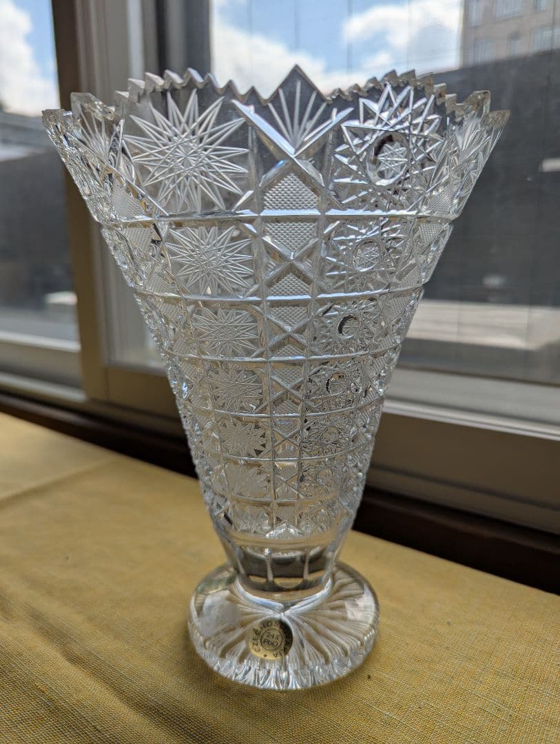 希少　ボヘミアクリスタル　Maiaカット リードクリスタル フラワーベース