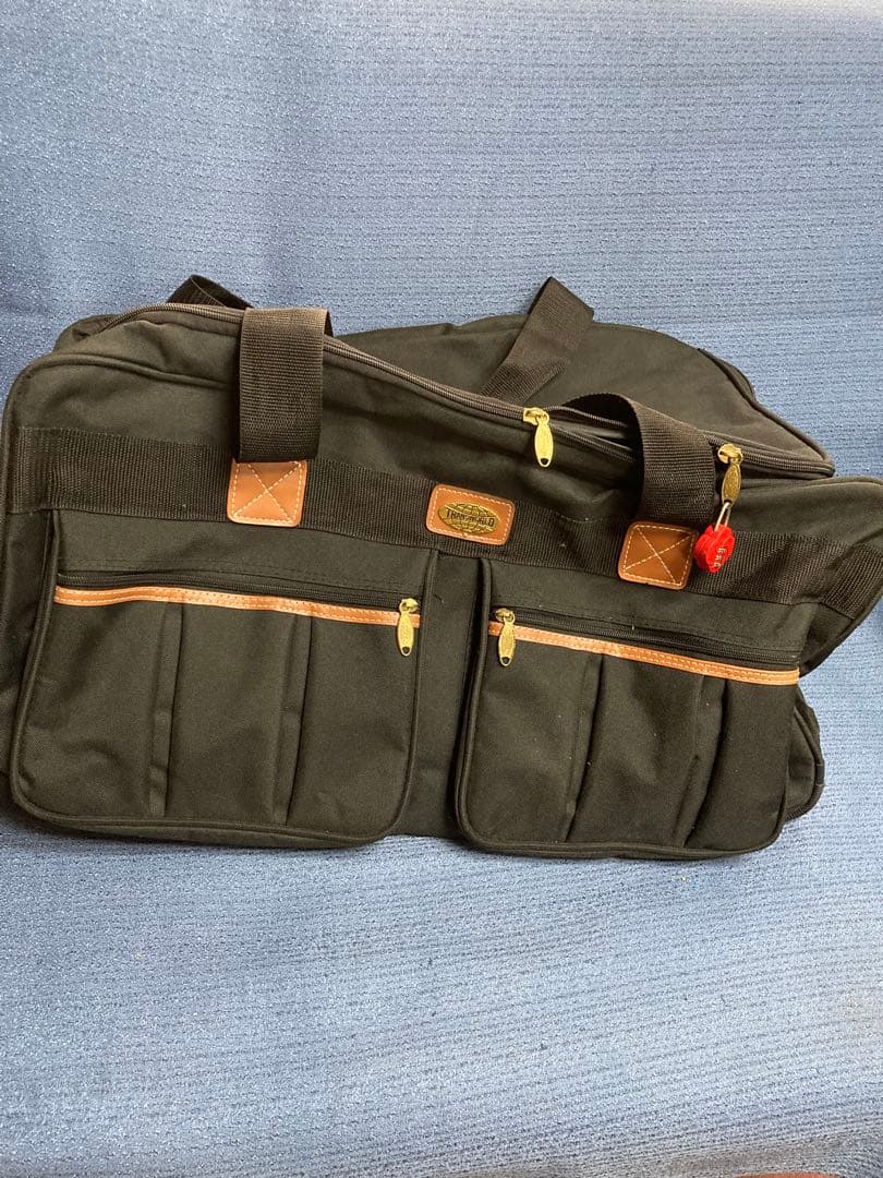 キャリーバック　トランスワールド　旅行　大きい　カバン　黒 耐久性　ビジネス