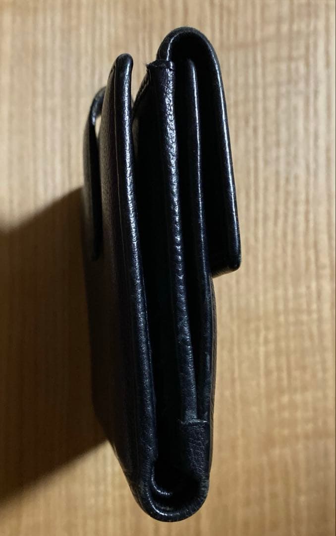CHANEL レザー製黒二つ折り財布