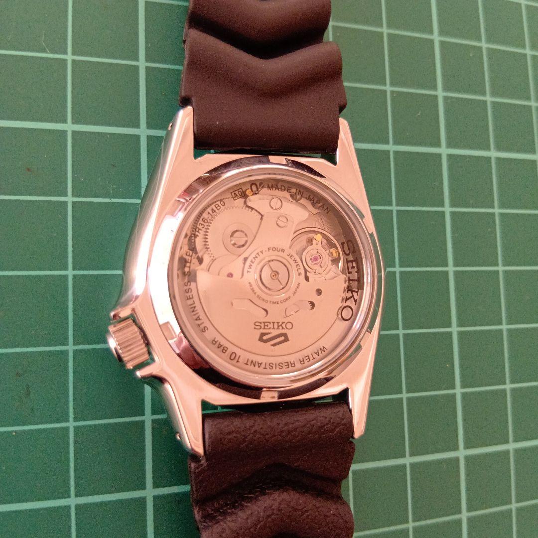 おそらく最安値　セイコー 　ファイブスポーツ　ミッドサイズ　オレンジ