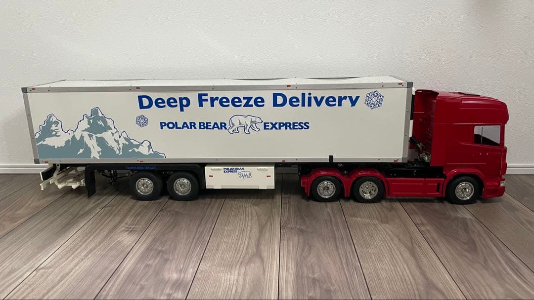 タミヤ スカニア R620 6X4 フルオペセット&3軸リーファーセミトレーラー