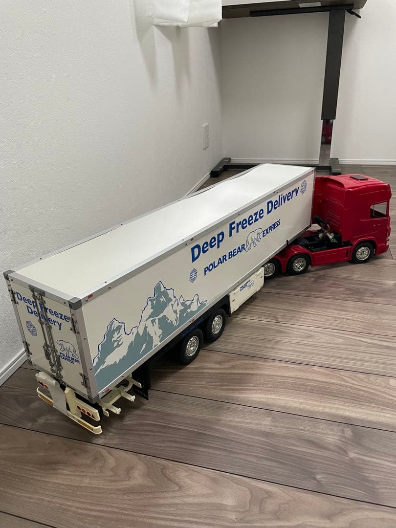 タミヤ スカニア R620 6X4 フルオペセット&3軸リーファーセミトレーラー