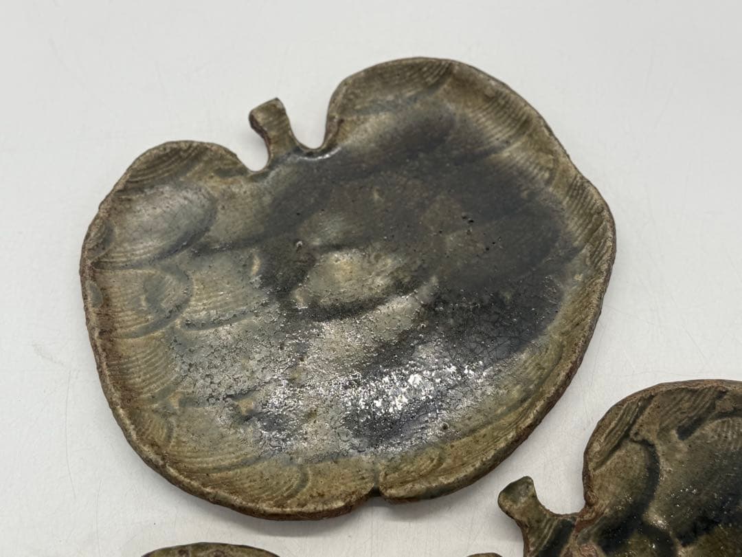 益子焼　坂田甚内作　緑釉蕗葉型皿3点　送料込み250908