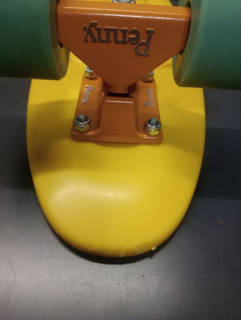 PENNY　イエロー　スケートボード　２２インチ　中古
