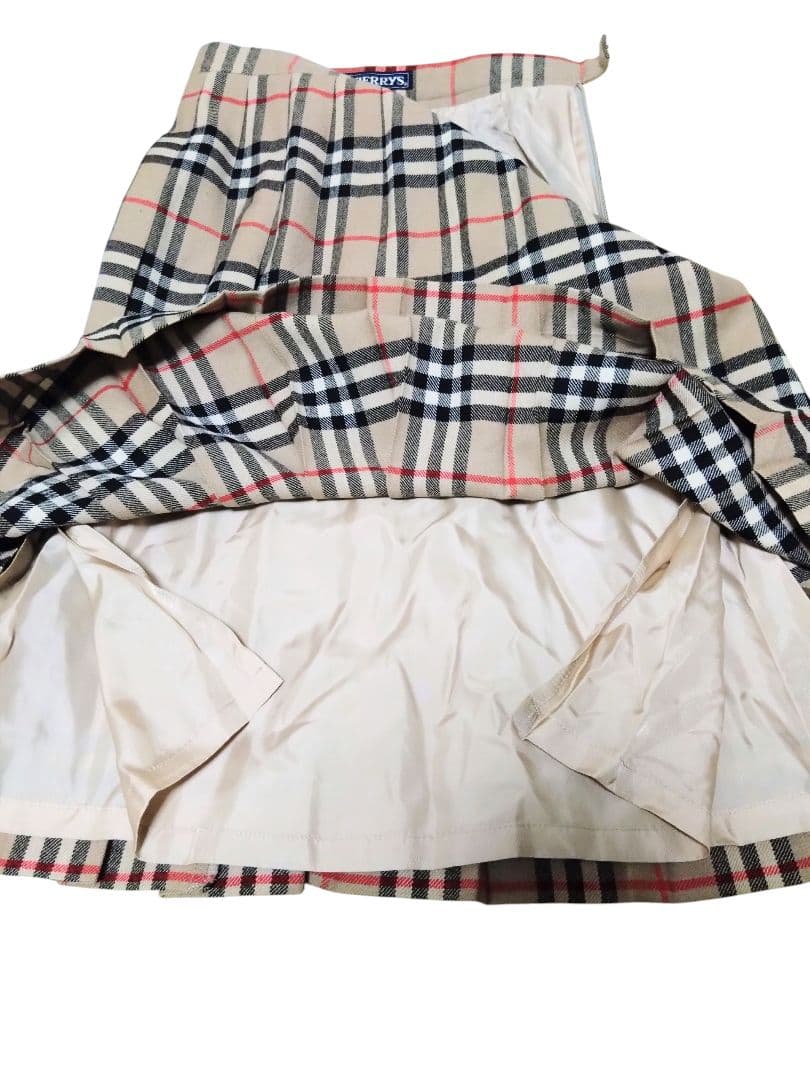 ま*み様 【極美品】バーバリー ノバチェック プリーツスカート ウール 希少 定
