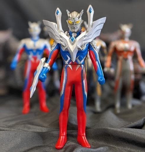 ウルトラマンゼロ＆カイザーベリアル＆ＥＸゴモラ（バンダイ）ソフビ12体セット