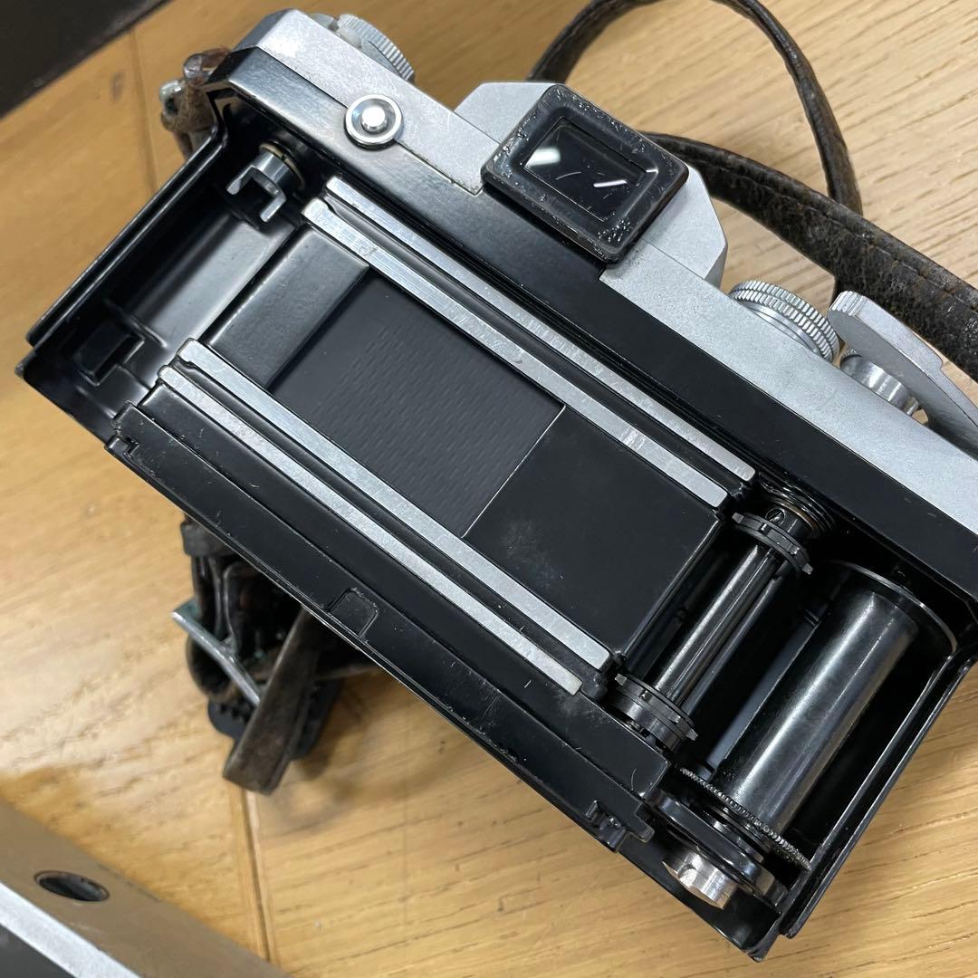 Nikon F アイレベル シルバー ボディ フィルムカメラ 658万番台