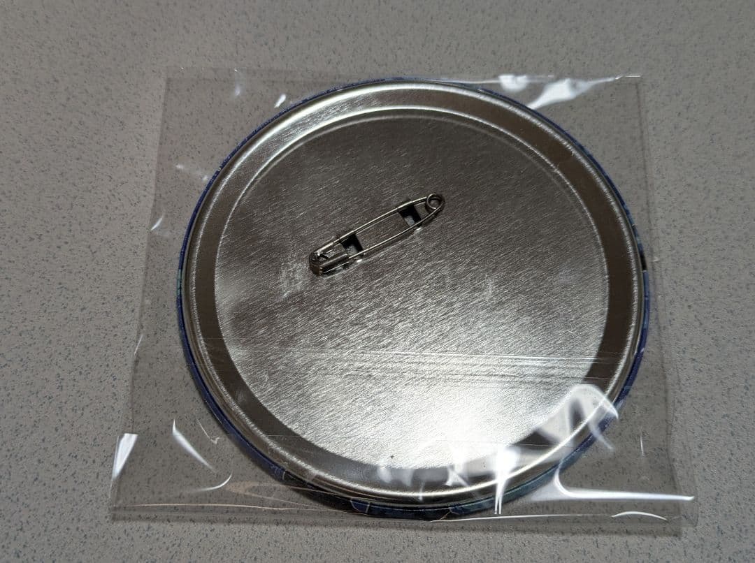 呪術廻戦 五条悟 セガラッキーくじ 缶バッジ