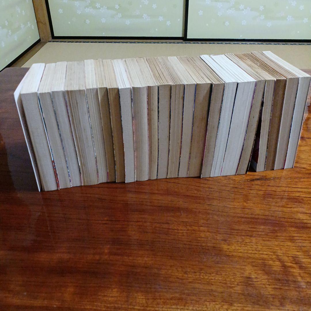 山田風太郎角川文庫22冊セットです。カバー・佐伯俊男、1冊は映画スチール。