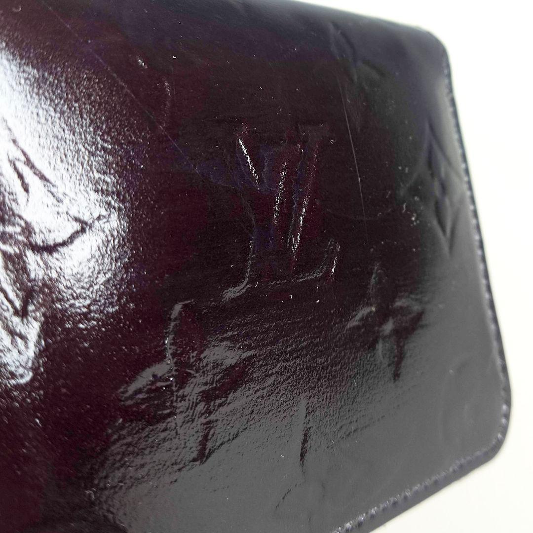 美品 ルイヴィトン ヴェルニ ジッピーパース ボルドー M93607