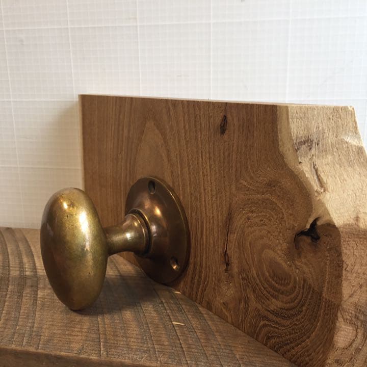 西洋アンティーク品 真鍮無垢製アンティークドアノブ 2つ組セット