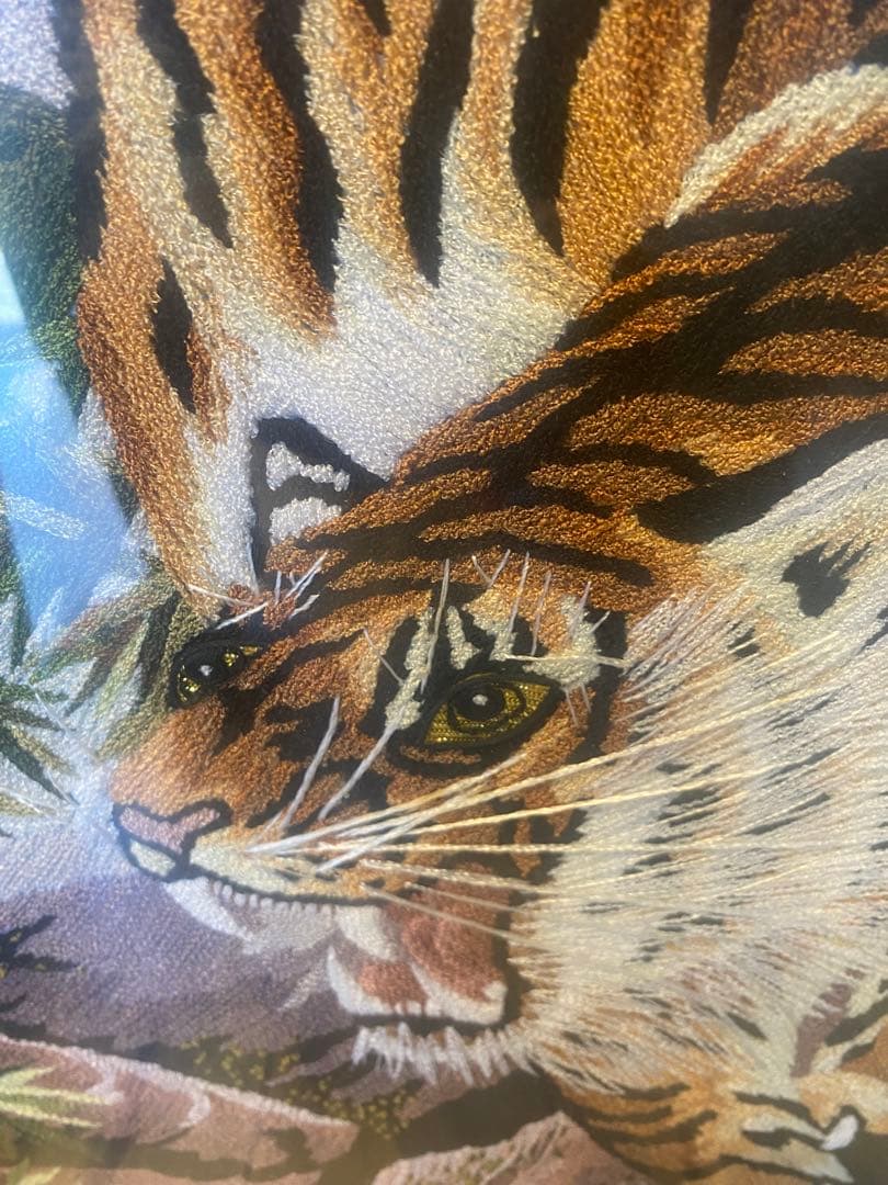 トラ　トラ工芸品