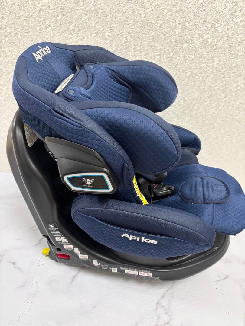 美品アップリカ フラディアグロウ isofix プレミアム360°セーフティ