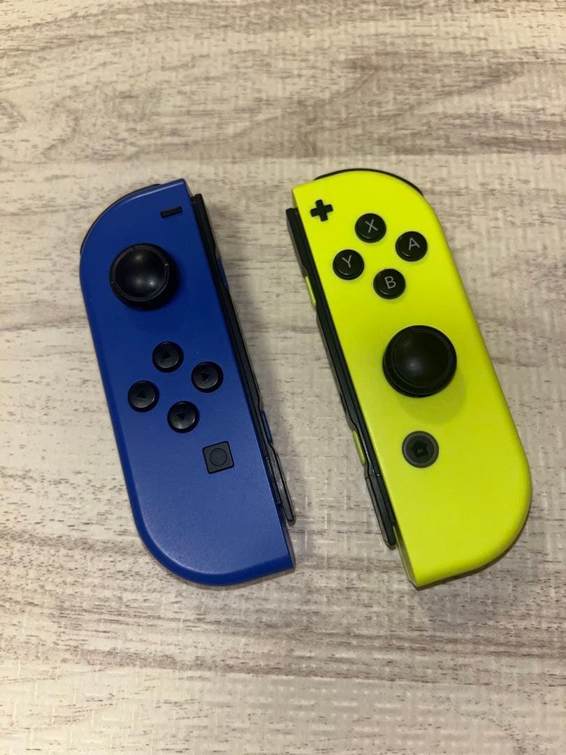 Nintendo Switch ジョイコン2セット　ケース付き