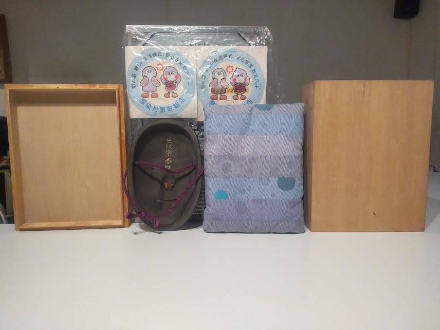 ★伝統 文化 日本 能面界 共箱 座布団 女面 小面 長沢宗春 直筆サイン入り