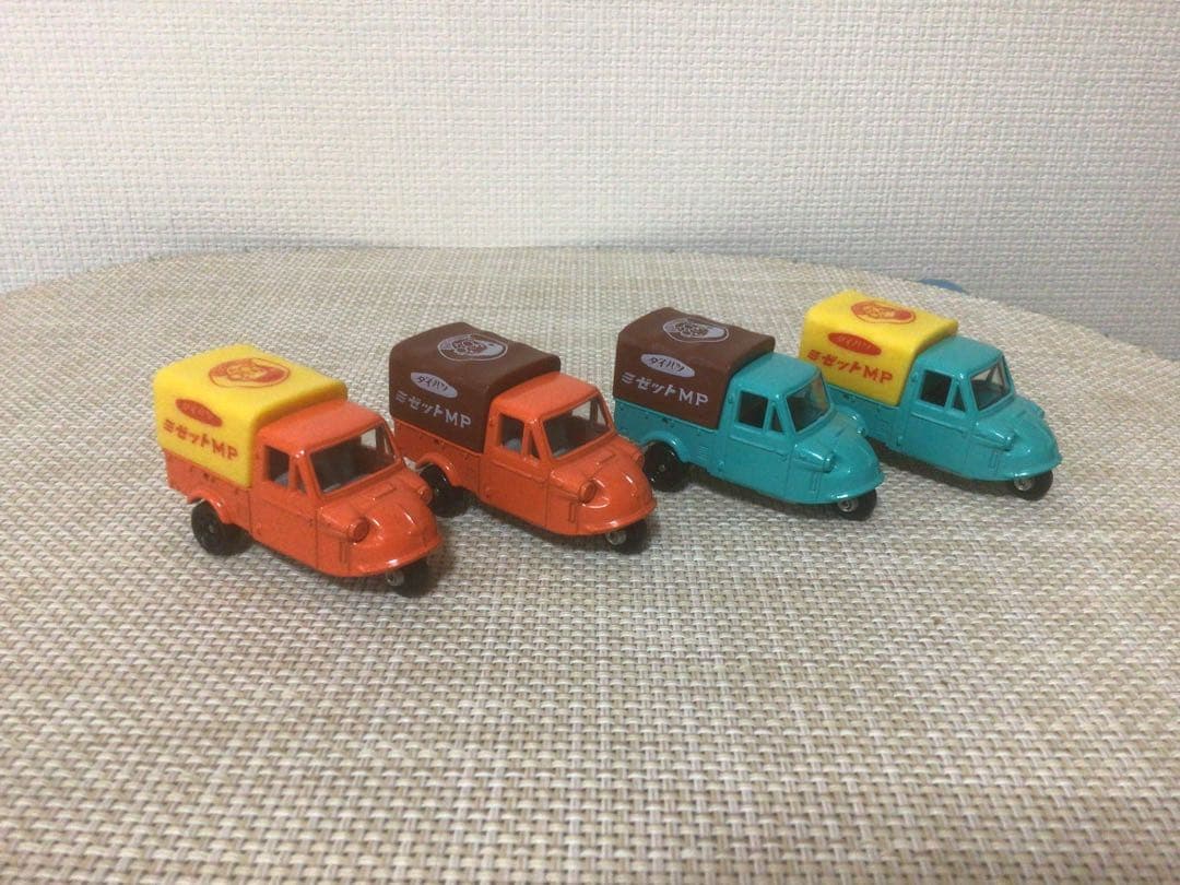 トミカ　ダイハツミゼット　こんちゃん4台セット