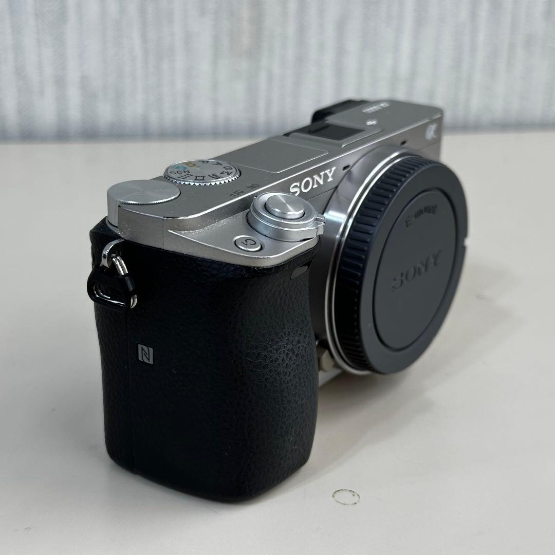 SONY α6000 ミラーレスカメラ 本体のみ