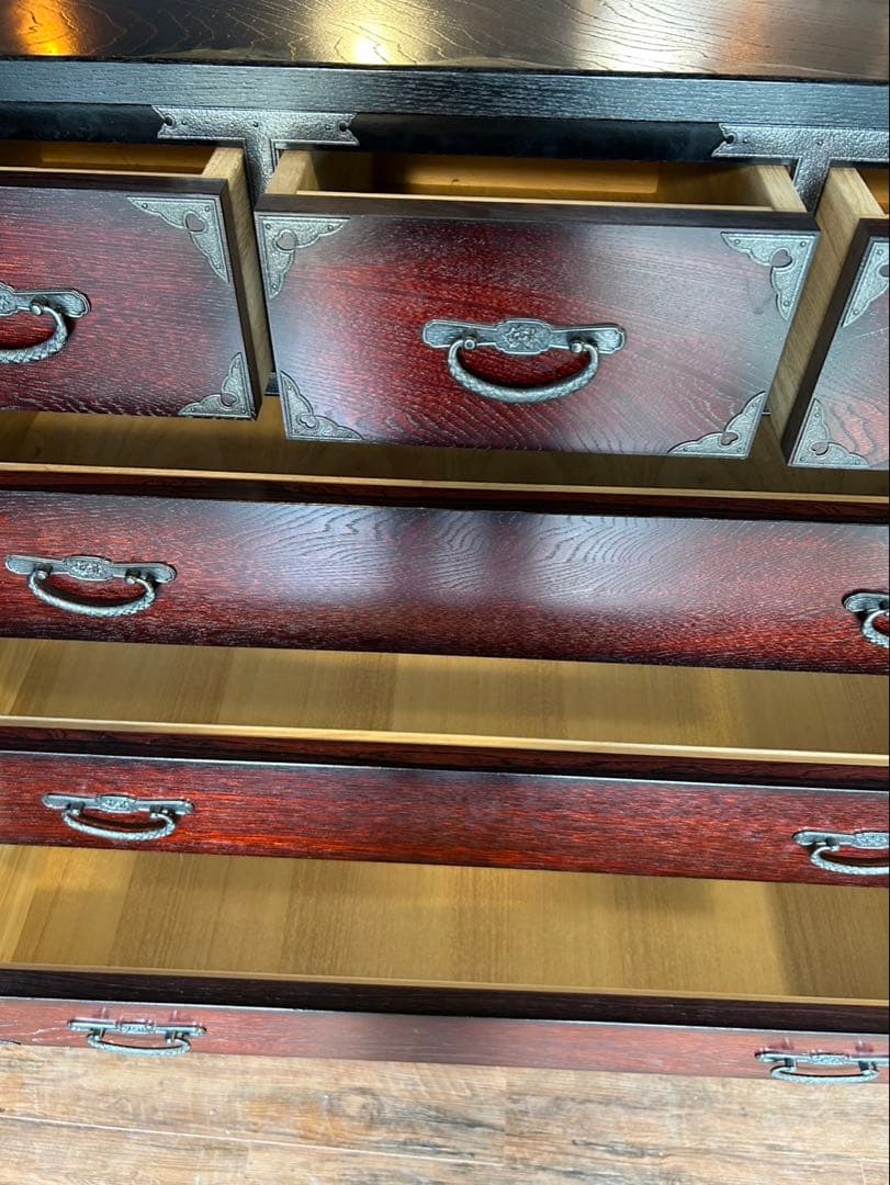 木製ダークブラウン　引き出し箪笥