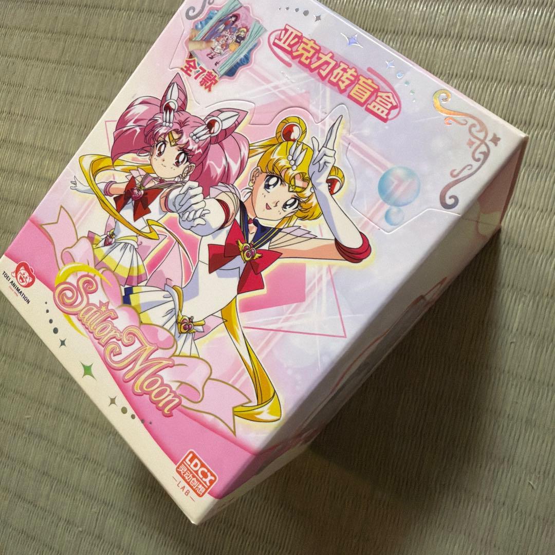 セーラームーン　海外　限定　アクリルブロック