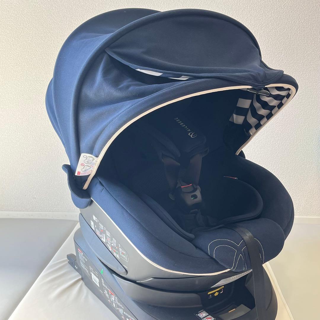 【極美品】エールベベ クルット5Oui チャイルドシート　アンパンマンおもちゃ付