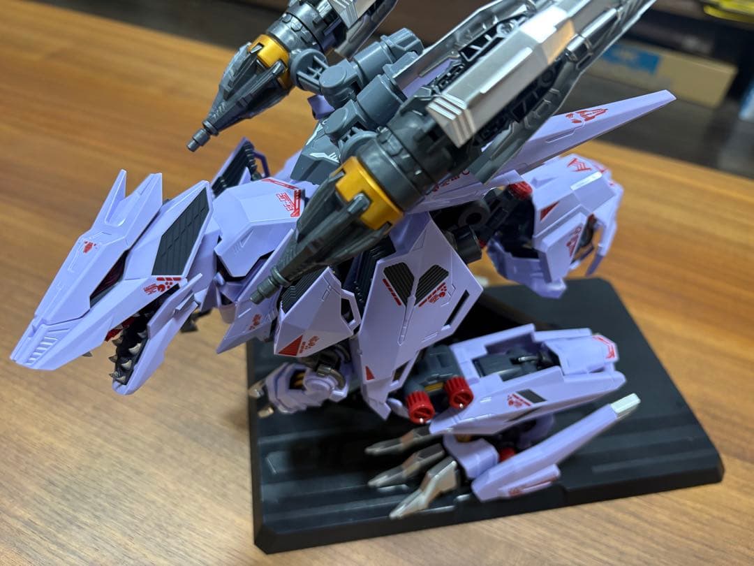 アダマスマキナAMZ-01 バーサークフューラー