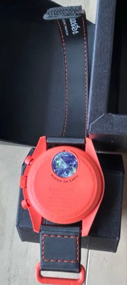 OMEGA MoonSwatch Mission On Earth スウォッチ