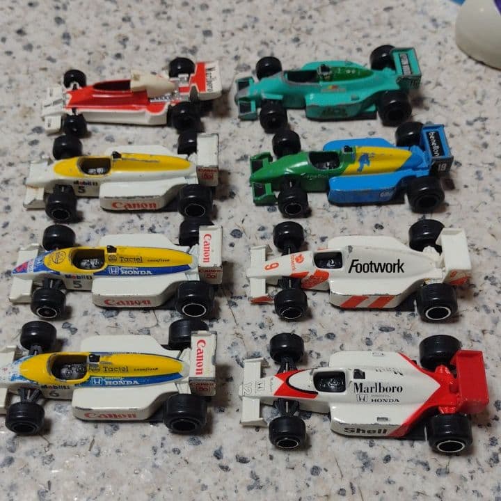 トミカ　F1シリーズ　８台　中古品