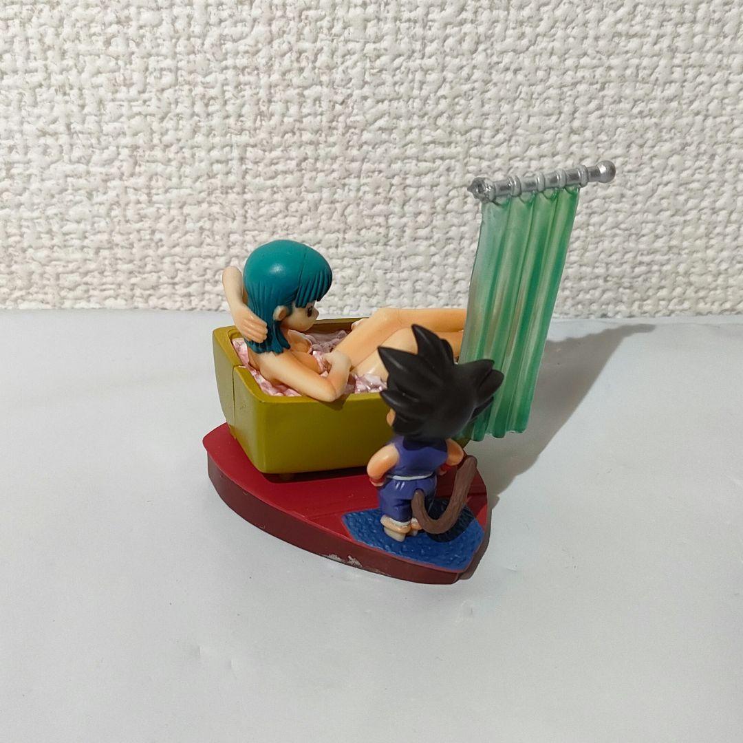 ☆　ドラカプ　ドラゴンボールフィギュア　孫悟空　ブルマ　お風呂　バス　破損有り