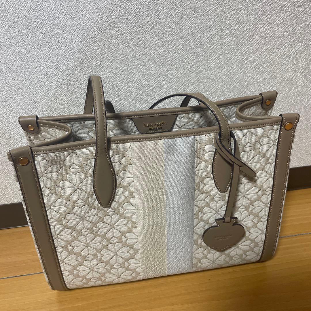 kate spade A4対応バッグ