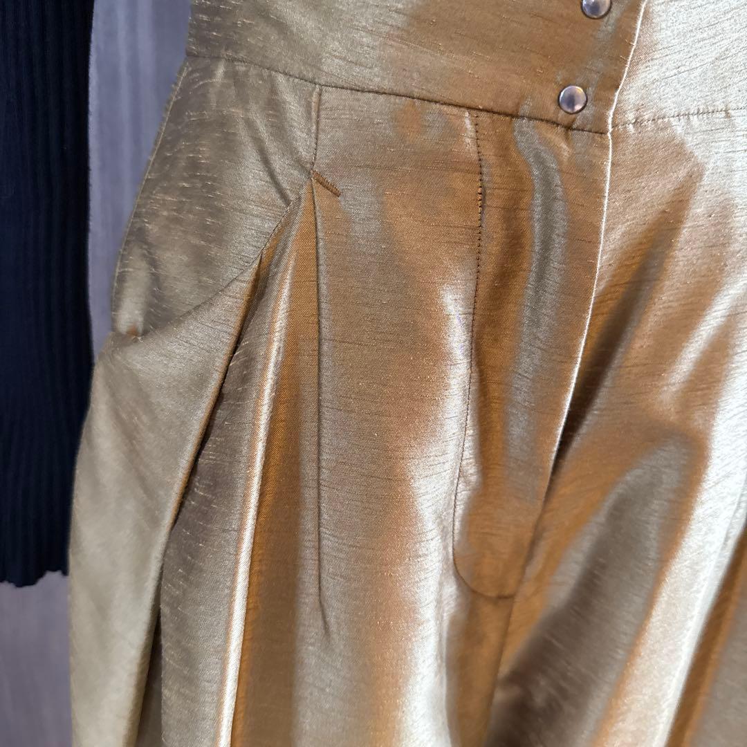 UN 3Dゴールド プリーツ ワイドパンツ36