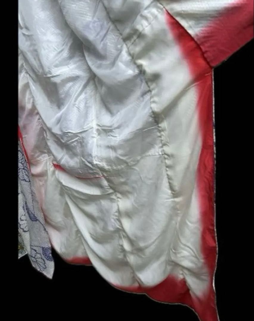 総絞り　振袖 白地に青紫の花柄　小振袖