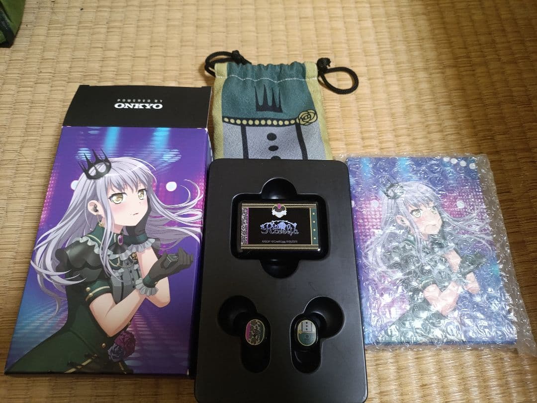 ワイヤレスイヤホン＆ワイヤレス充電器 バンドリ！ Roselia　ロゼリア