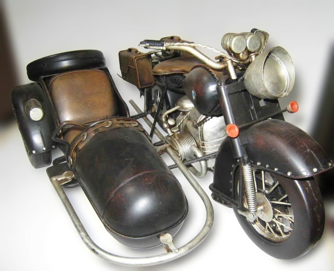 1/6 BMW バイク　サイドカー　黒　クールガールやバービーを乗せれます。