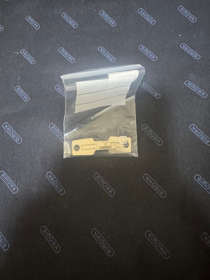 リモワ　アタッシュケース