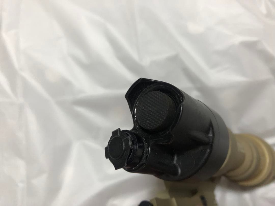 米軍実物SureFire M952V TAN LED/IR ウェポンライト