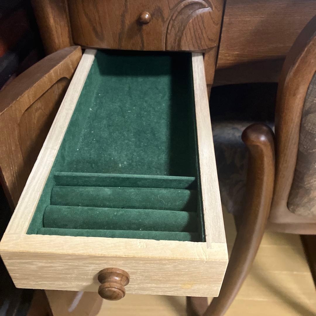 木製ドレッサー・ミラー付き