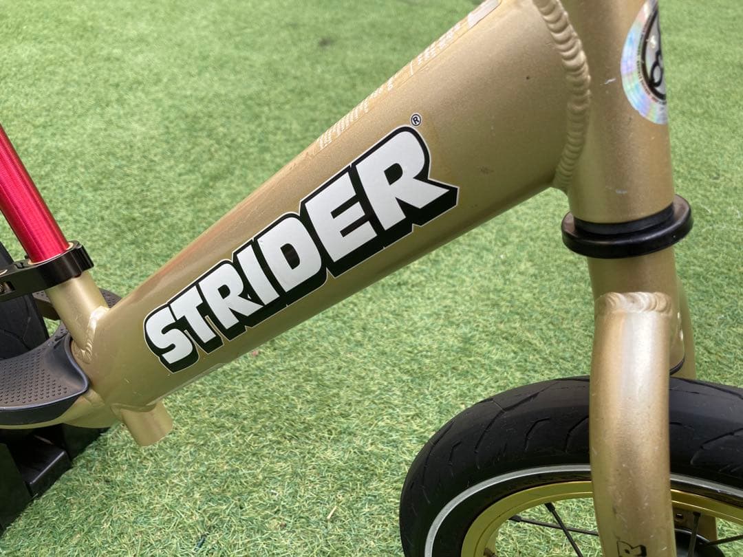 strider ストライダープロ　PRO限定ゴールド　 アルミホイール付