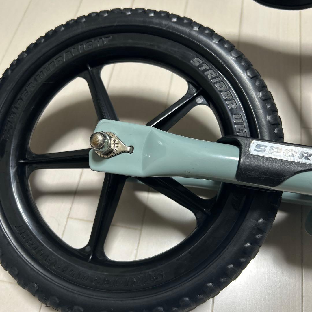 STRIDER バランスバイク 限定カラー　スポーツ