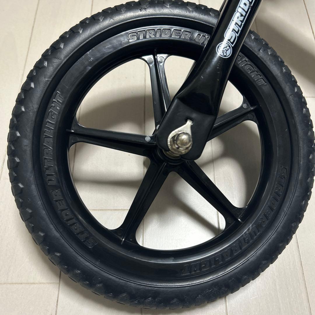 STRIDER バランスバイク 限定カラー　スポーツ