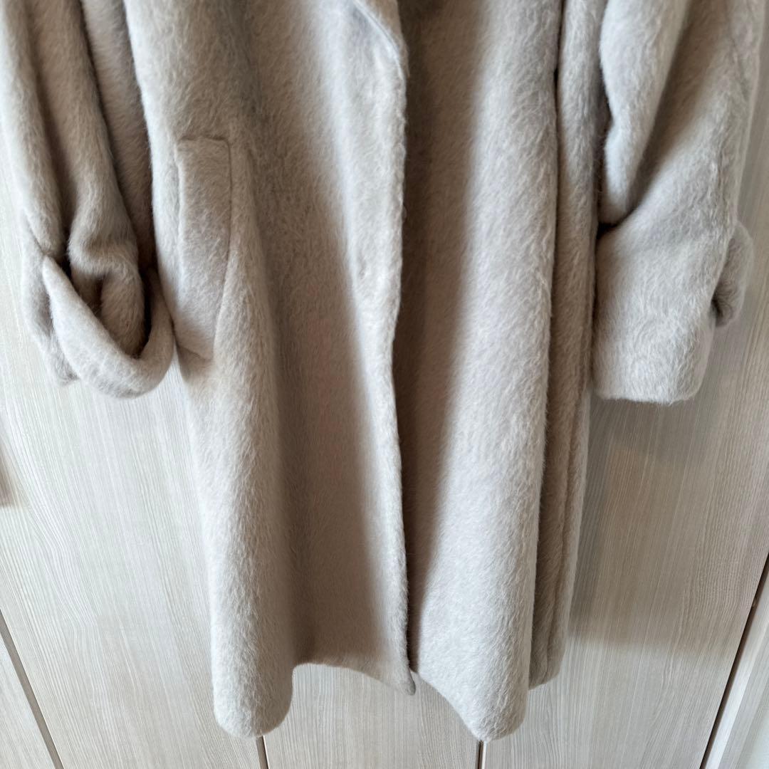 SNIDEL ブローチ付きシャギーロングコート　ライトベージュ